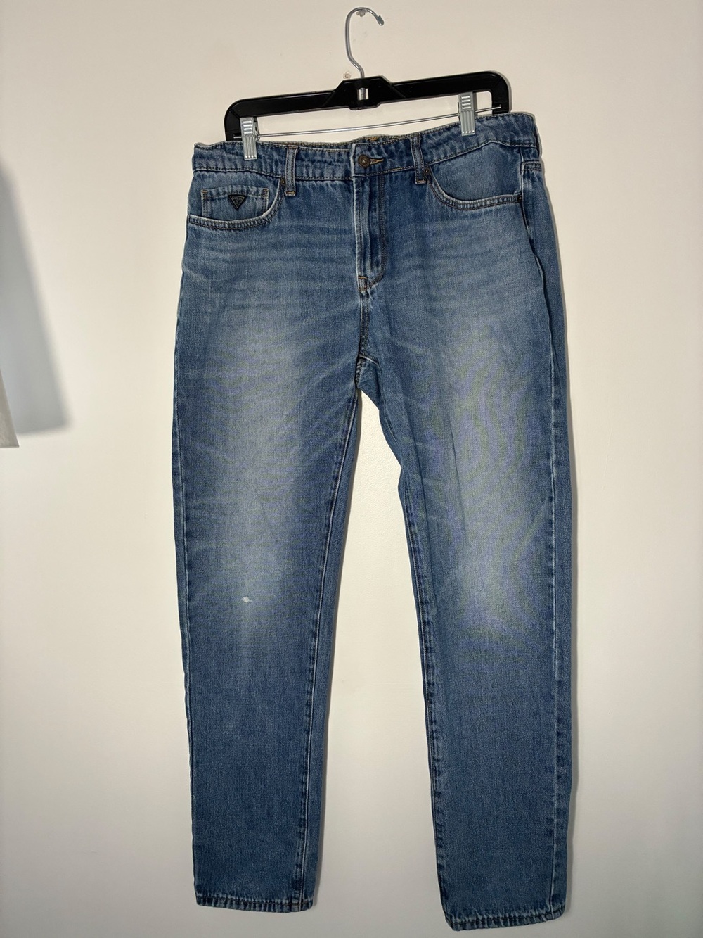 Authentic Guess Est. 1981 Medium Wash Straight Leg Jeans